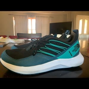 North face women’s running/tennis shoes - size 10 - new